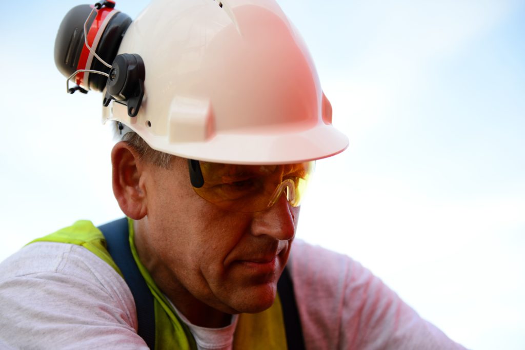 3M Schutzhelm für sicheres Arbeiten im GaLa-Bau
